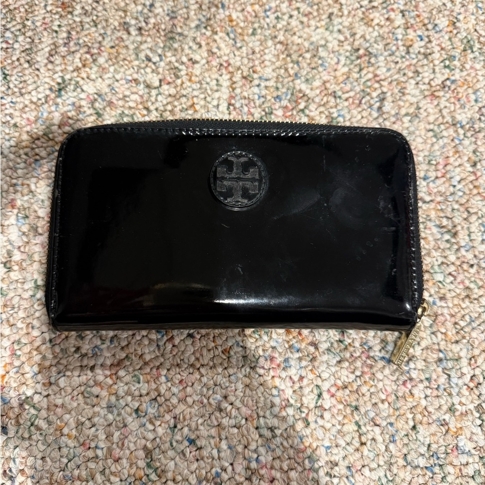 Tory Burch Black Patent Leather Wallet
